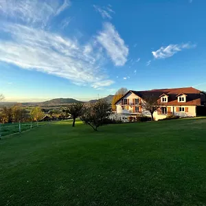 https://hotel-les-bergeronnettes.hotels-rhonealpes.com
